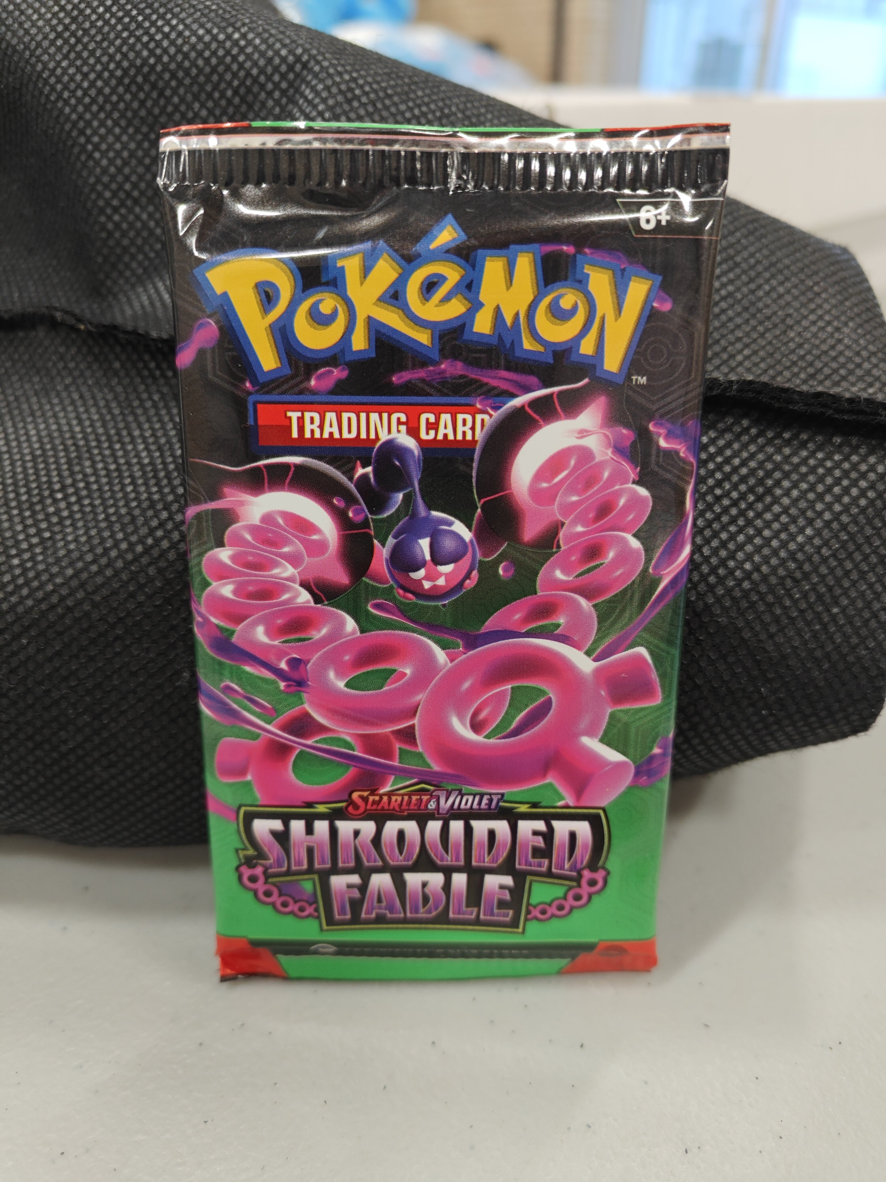 LIVEBREAK - Pokémon TCG: Pokémon TCG: Scarlet & Violet: Shrouded Fable Booster Pack